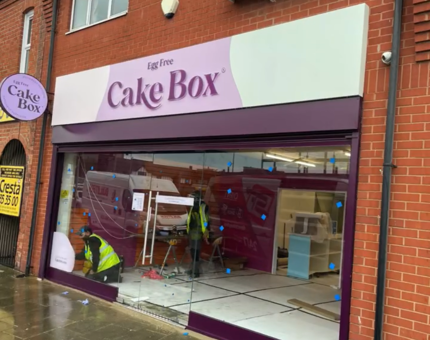 Cake-box-clapton