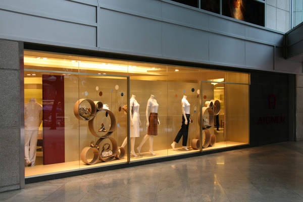 Premium Commercial Shopfronts by Direct Shopfront - Elevate Your Business Appeal